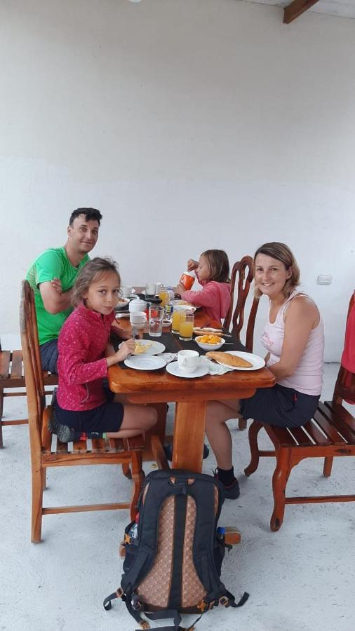 Hostal Tero Real Puerto Villamil Eksteriør billede