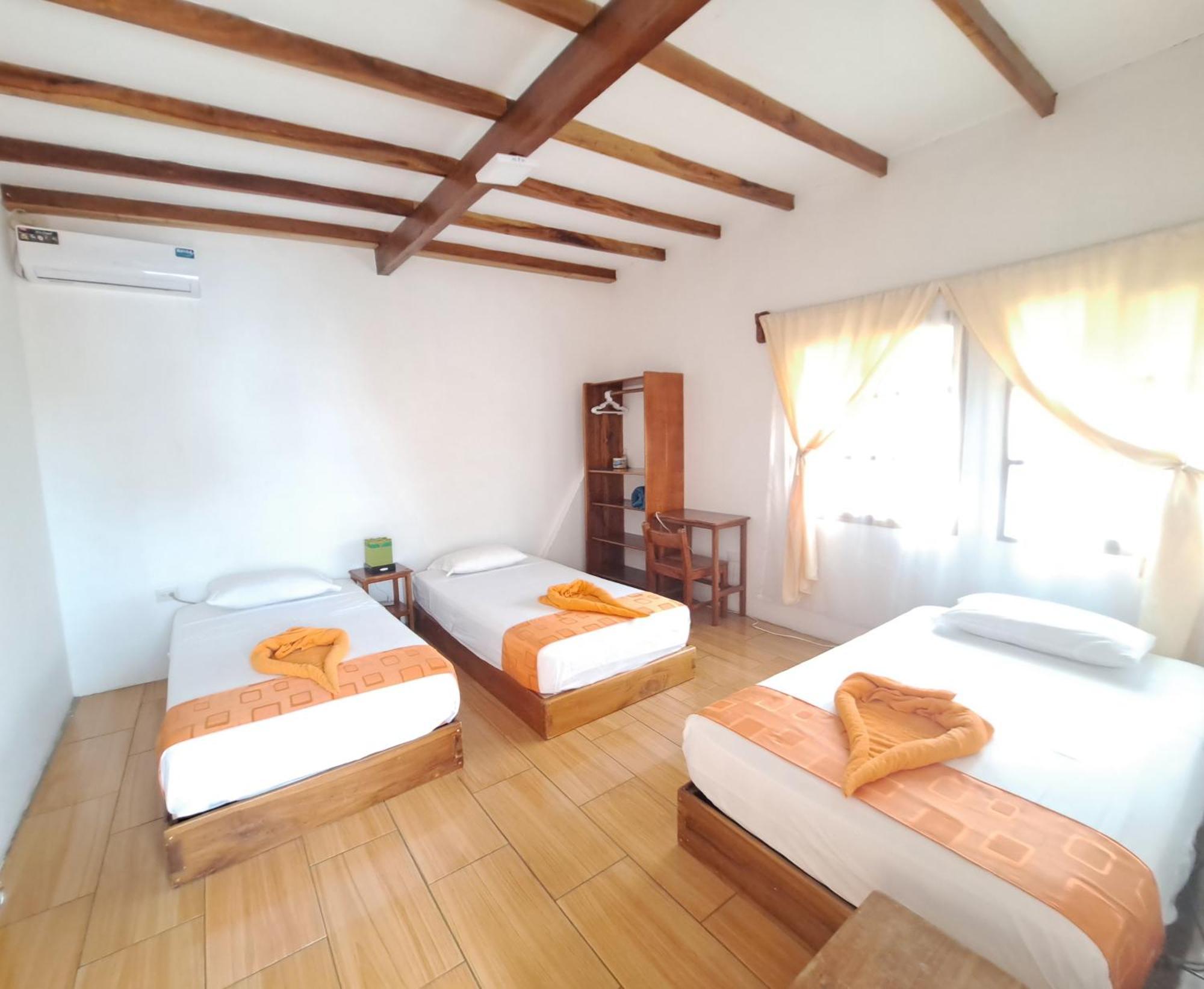 Hostal Tero Real Puerto Villamil Værelse billede